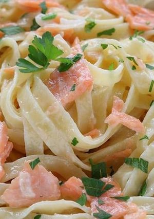 Foto di Tagliatelle salmone e panna