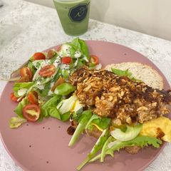 Omelette katsu sando A picture of Omelette katsu sando.
