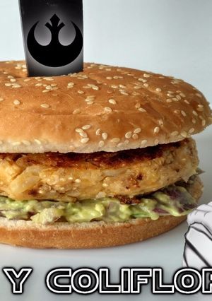 Una foto de Hamburguesa de Quinoa y Coliflor