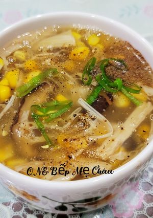Hình của món Soup bắp nấm chay.