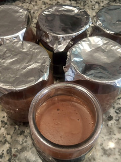 Una foto de Yogur de chocolate con cuajada