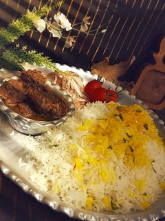 عکسی از دستور فسنجون با رب انار محلی و گوشت قلقلی