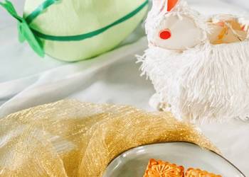 Unique Recipe Salted Egg Yolk Custard Mooncakes  Very Delicious