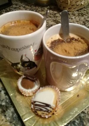 Una foto de Café al Baileys