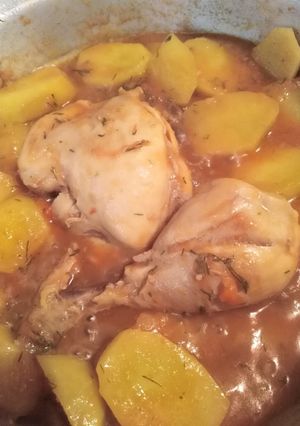 A picture of Colombian Chicken and Potato Stew (Sudado de Pollo con Papas).