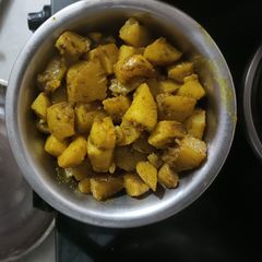 A picture of Jeera aloo.