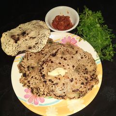 A picture of Aloo paratha.