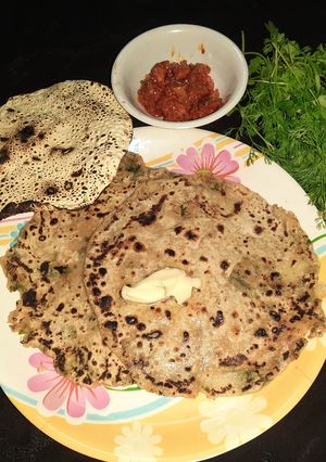 A picture of Aloo paratha.