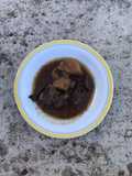 Liebre guisada al punto de chocolate