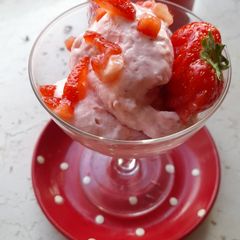 A picture of Strawberry mousse.