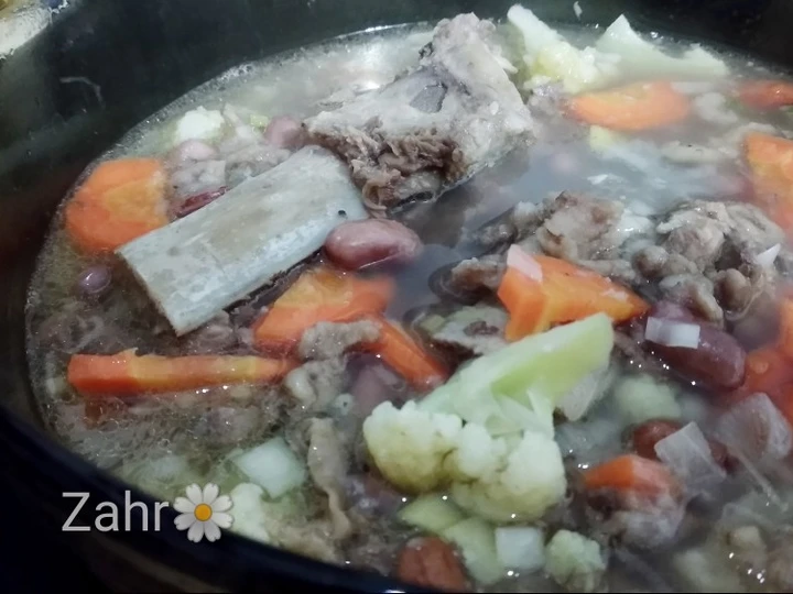 Langkah Gampang Membikin Resep Sop Tulang Sapi (dimasak dengan slow cooker) yang  Bikin Ketagihan Anti Ribet, Bikin Ngiler