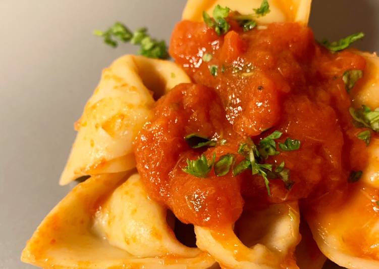 Easiest Way to Make Fatto in casa Tortelli di pesce al sugo di olive nere