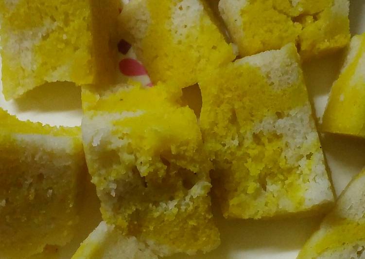 Two colour idli