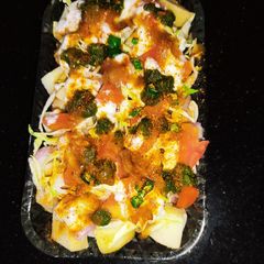 Aloo Papri Chaat 😋 A picture of Aloo Papri Chaat 😋.