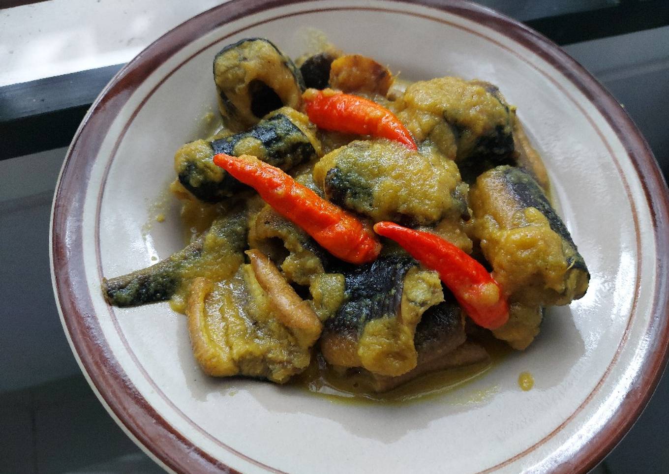 Cara Gampang Membuat Belut bumbu kuning Anti Gagal