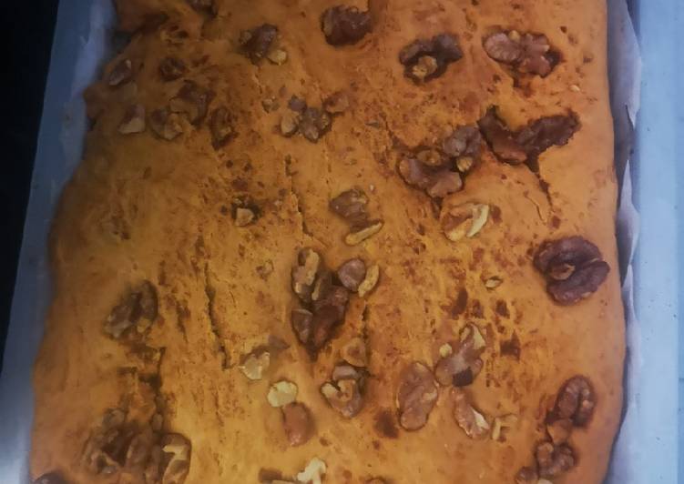 Pan de pimentón dulce y nueces