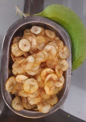 કેળા વેફર (Banana Wafer Recipe In Gujarati) રેસીપી મુખ્ય ફોટો