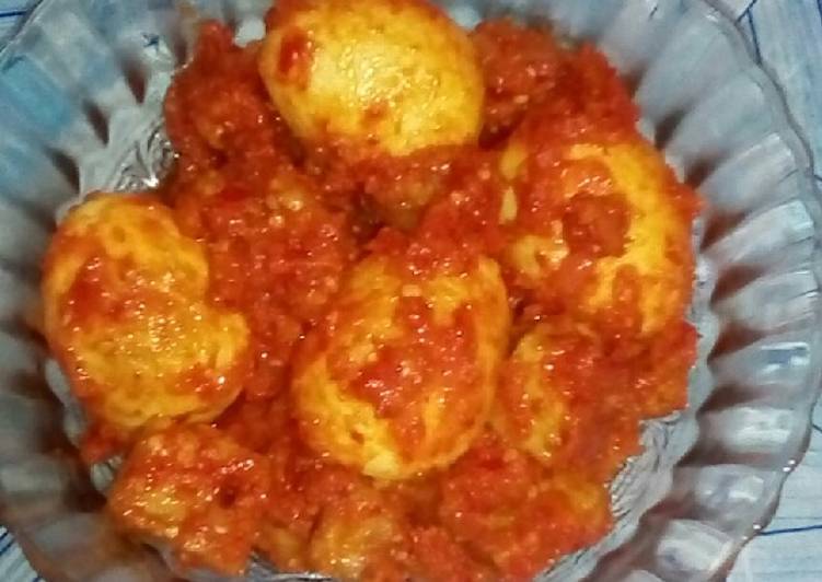 Balado telor, tempe pedes polll