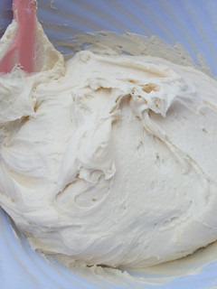 A picture of Buttercream icing.
