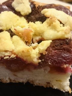 Morzsás szilvaszeletek recept fotója