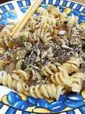Chopsuey de verduras y fideos