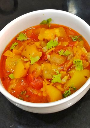 A picture of Lauki Sabzi | Bottle Gourd Curry.