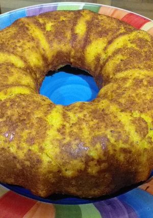 Una foto de Torta de naranja, polenta y avena, saludable sin harina ni azúcar