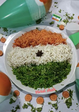 સાત્વિક તિરંગા પુલાવ (Satvik Tiranga Pulao Recipe In Gujarati) રેસીપી મુખ્ય ફોટો