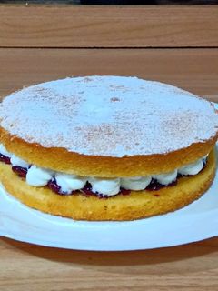 Foto resep Victoria Sandwich Sponge Cake