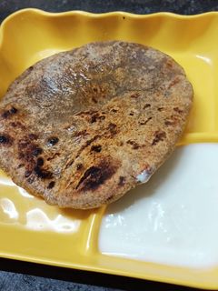 सिंघाड़ा आलू रोटी (singhara aloo roti recipe in Hindi) रेसिपी मुख्य फोटो