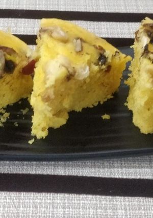 A picture of Custard tea time cake.