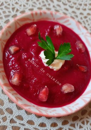 Une photo de Soupe froide de betteraves 🥣