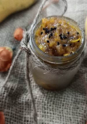 A picture of Mango chutni.