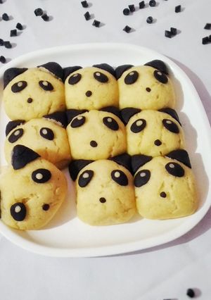 A picture of Panda pull apart bread without oven.