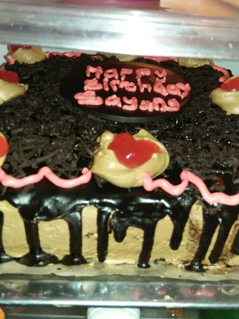 Cara Sederhana Menyiapkan Resep  Cake Coklat Ultah simpel yang Enak Banget, Bikin Ketagihan