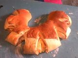 Pan casero relleno de jamón y mozzarella