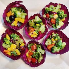 A picture of The juicy crunch bowl.