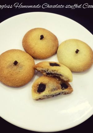 A picture of Eggless Homemade Chocolate stuffed Cookies.