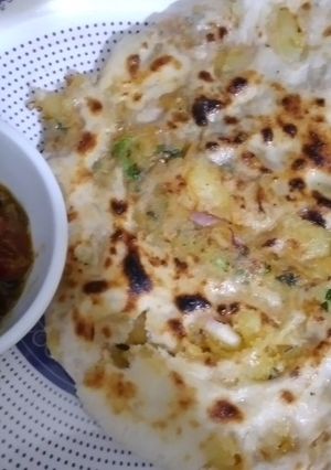 A picture of Tandoori aloo wala Naan recipe.