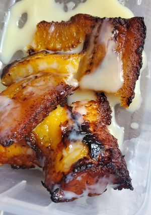 Una foto de Plátano macho con leche condensada