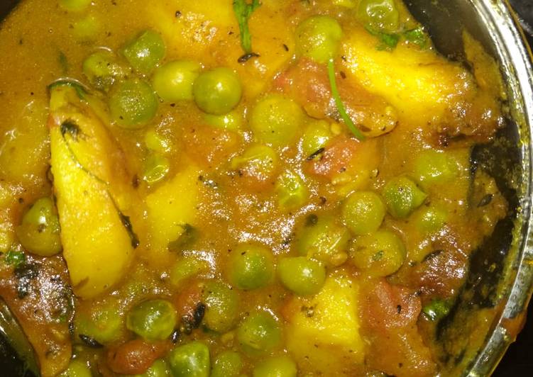 Steps to Make Any-night-of-the-week Aaloo matar curry