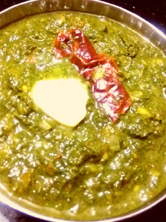 सरसों का साग (Sarson ka saag recipe in Hindi) रेसिपी मुख्य फोटो