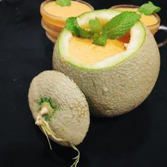 A picture of Muskmelon & Mango smoothie.