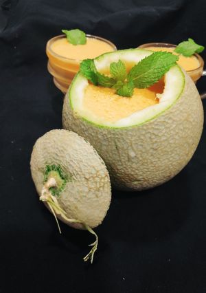 A picture of Muskmelon & Mango smoothie.