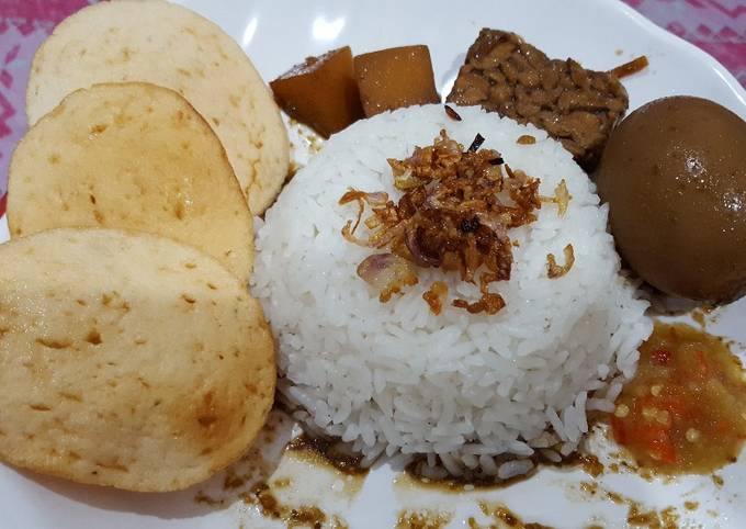 Nasi Uduk Rice Cooker