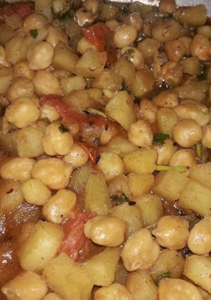A picture of Chana masala.