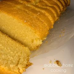 A picture of Pillsbury yellow cake mix Hack.