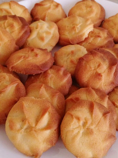 A picture of Butter cookies.
