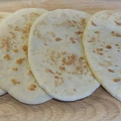 A picture of 🥙🌯Pita Bread🌯🥙.