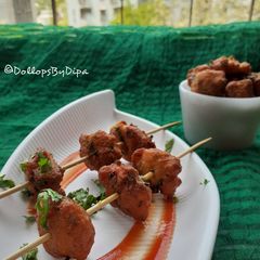 A picture of Bread fritters.